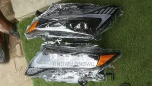 Toyota Venza Three Torch Headlamps 2022