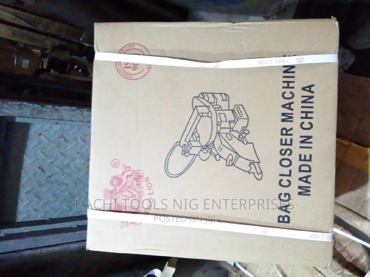 Bag Closer Machine