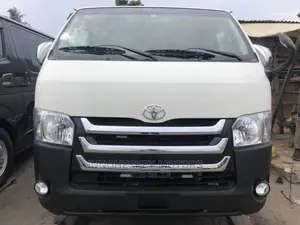 Toyota HiAce 2012 White
