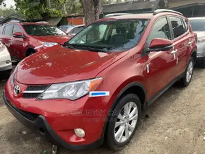 Toyota RAV4 2015 Red