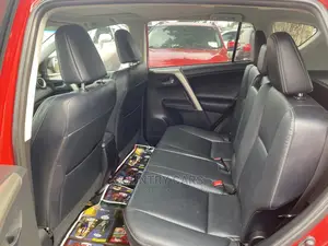 Toyota RAV4 2015 Red
