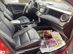 Toyota RAV4 2015 Red