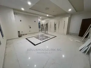 8bdrm Duplex in Maitama Abuja for sale
