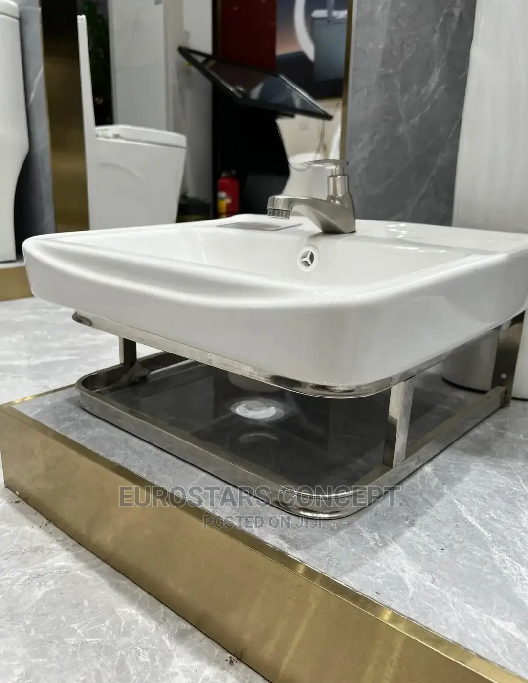Wall Hanging Ceramic Wash Hand Basin With Towel Hanger