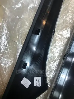 RANGE ROVER Evoque Windscreen Crom