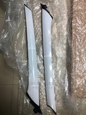RANGE ROVER Evoque Windscreen Crom