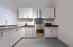 State-Of-The-Art 3-Bedroom Duplex With Pool