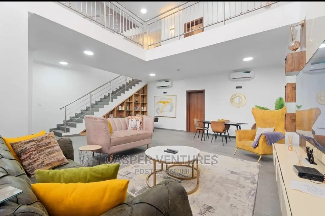 State-Of-The-Art 3-Bedroom Duplex With Pool