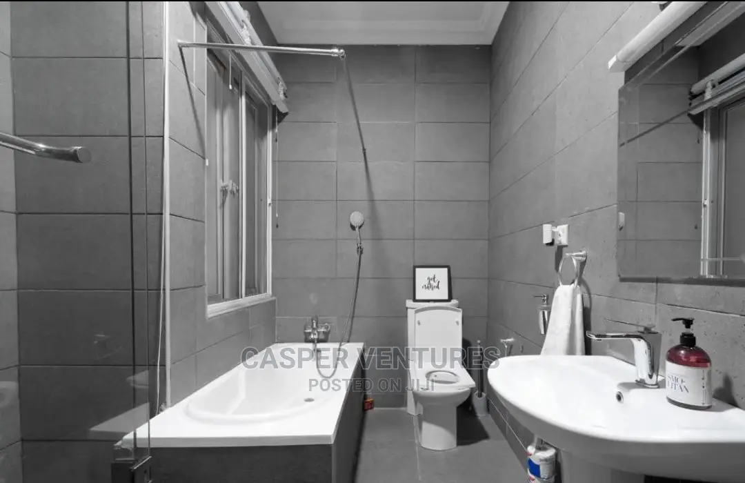 State-Of-The-Art 3-Bedroom Duplex With Pool
