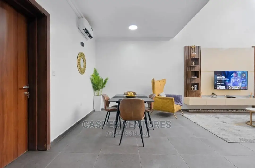 State-Of-The-Art 3-Bedroom Duplex With Pool