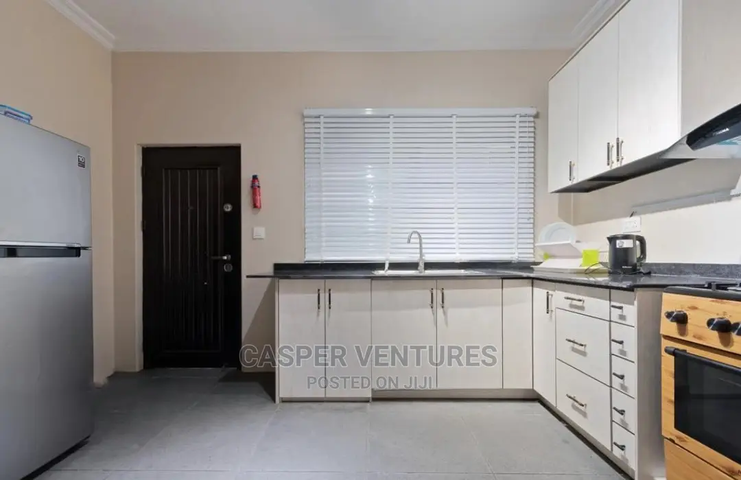 State-Of-The-Art 3-Bedroom Duplex With Pool
