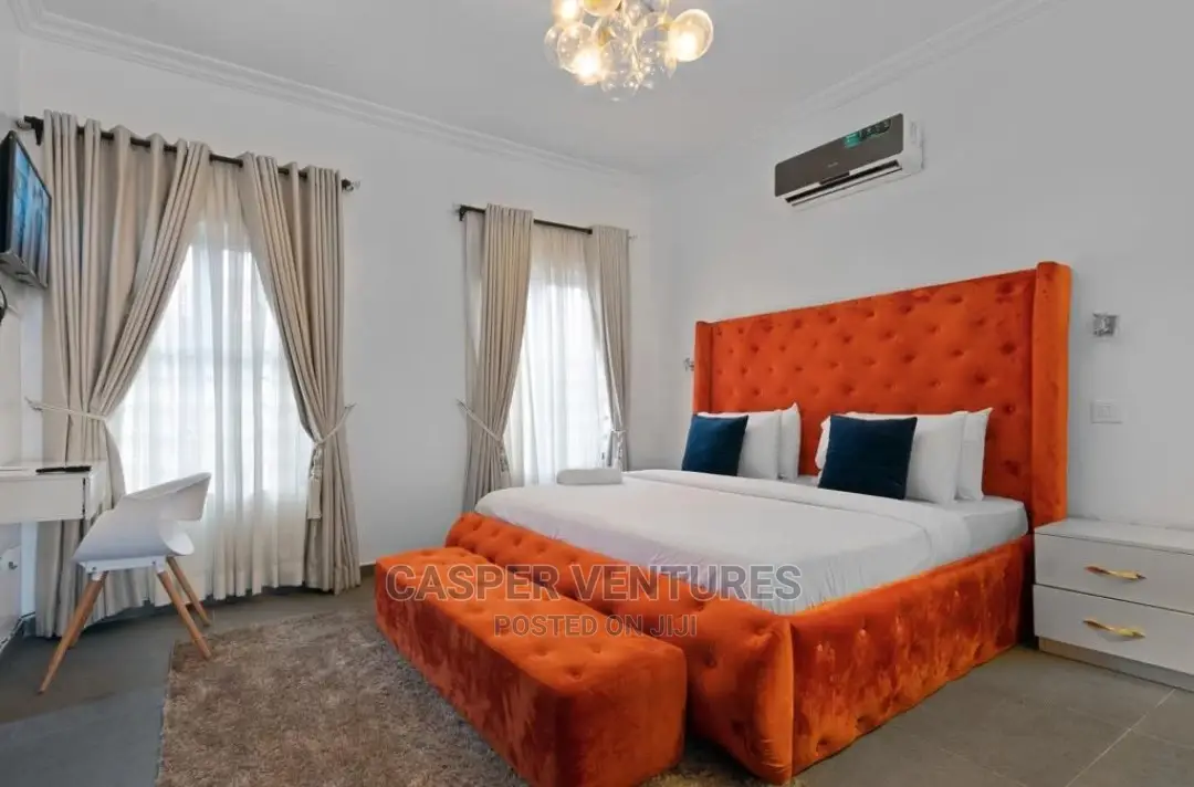 State-Of-The-Art 3-Bedroom Duplex With Pool