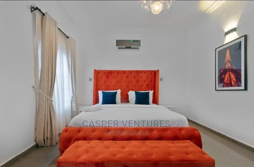 State-Of-The-Art 3-Bedroom Duplex With Pool