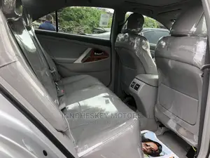 Toyota Camry 2010 Silver