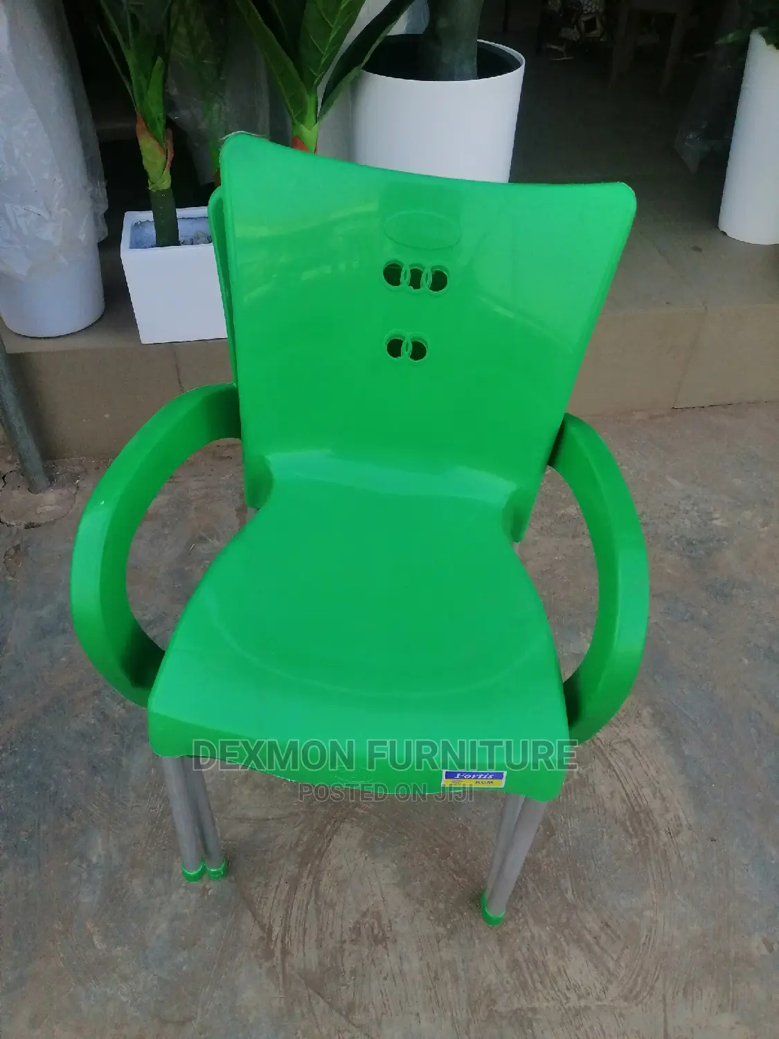 Iron Leg Plastic Chair