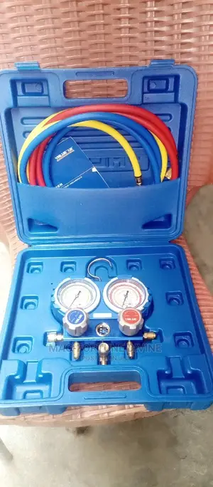 Original Plastic Manifold Guage.