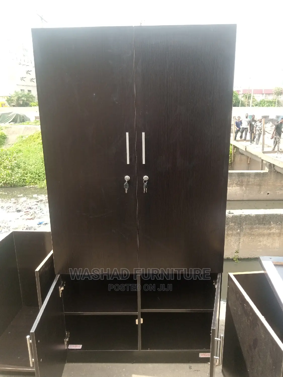 32 Inches by 6ft Wardrobe