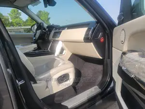 Land Rover Range Rover Vogue 2015 Black