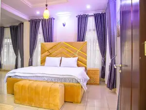 Glamorous Lightning 4-Bedroom Apartment