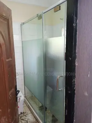Shower Cubicle Enclosure With Glass