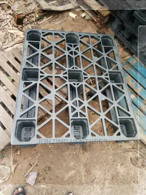120 X 100cm Rugged Plastic Pallet