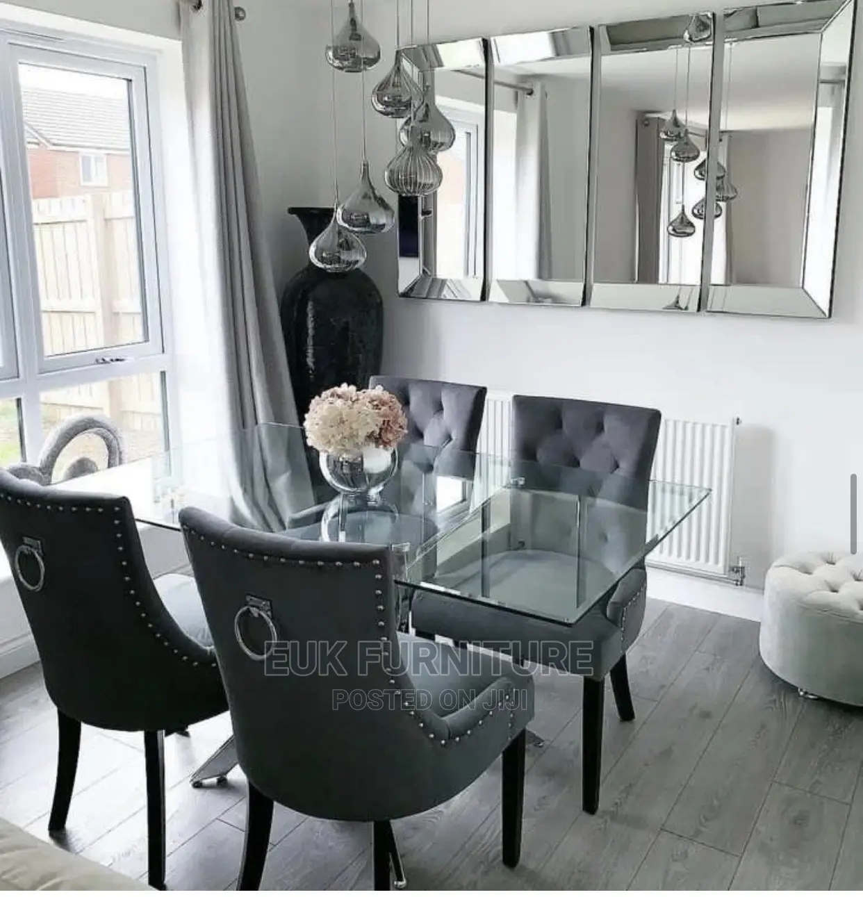Chesterfield Dining Set