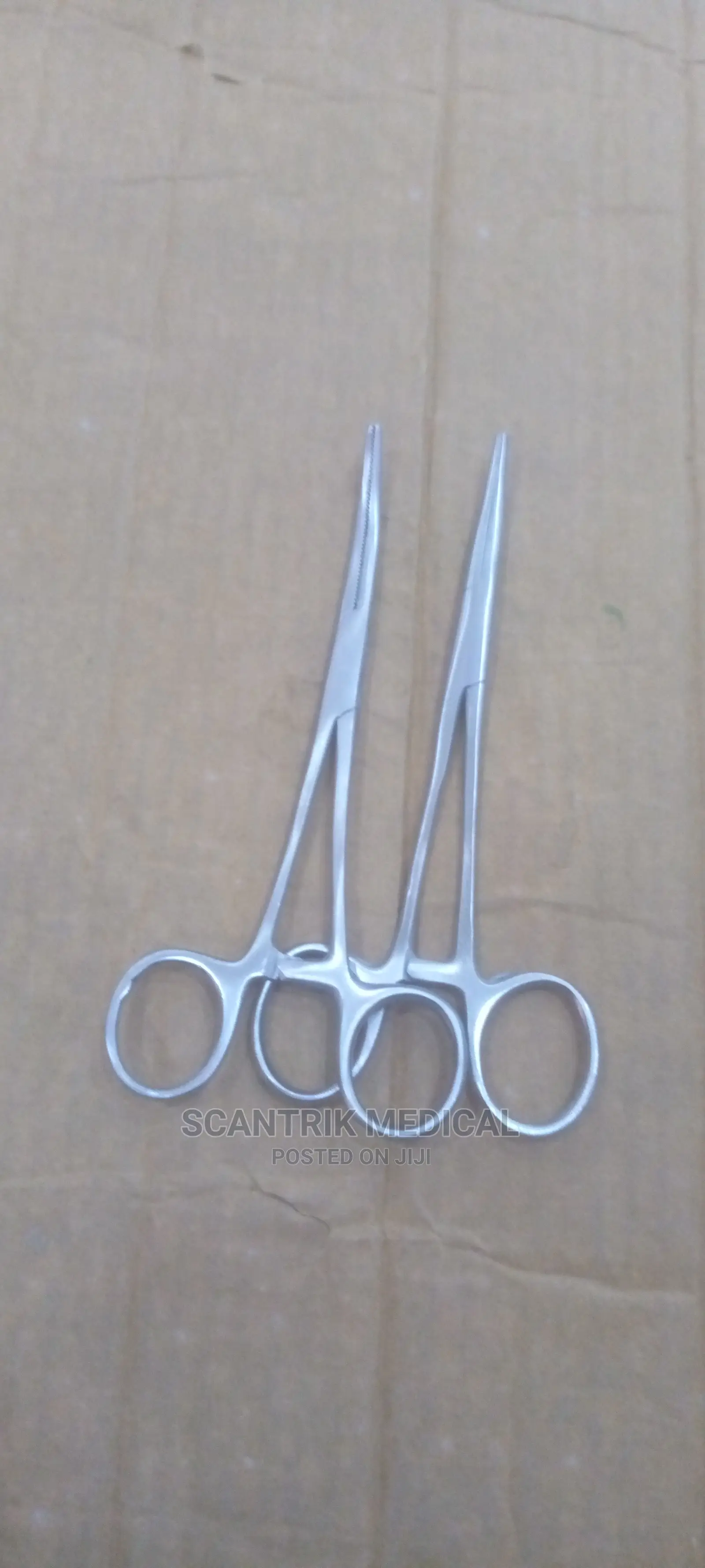 Quality Curved Artery Forceps
