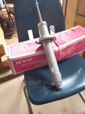 Front Shocks Absorber Is250 4*4 (KYB Japan)
