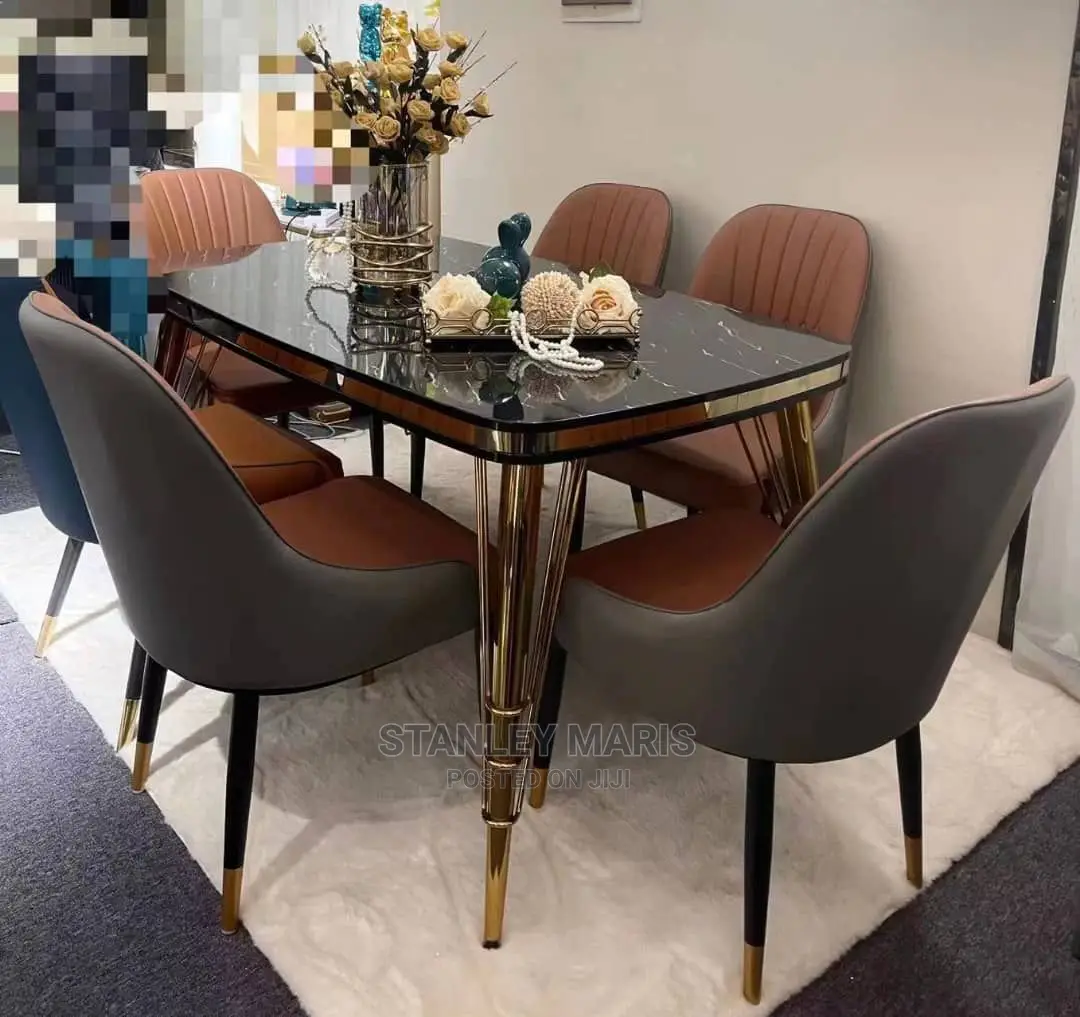 Luxurious Marble Dinning Set