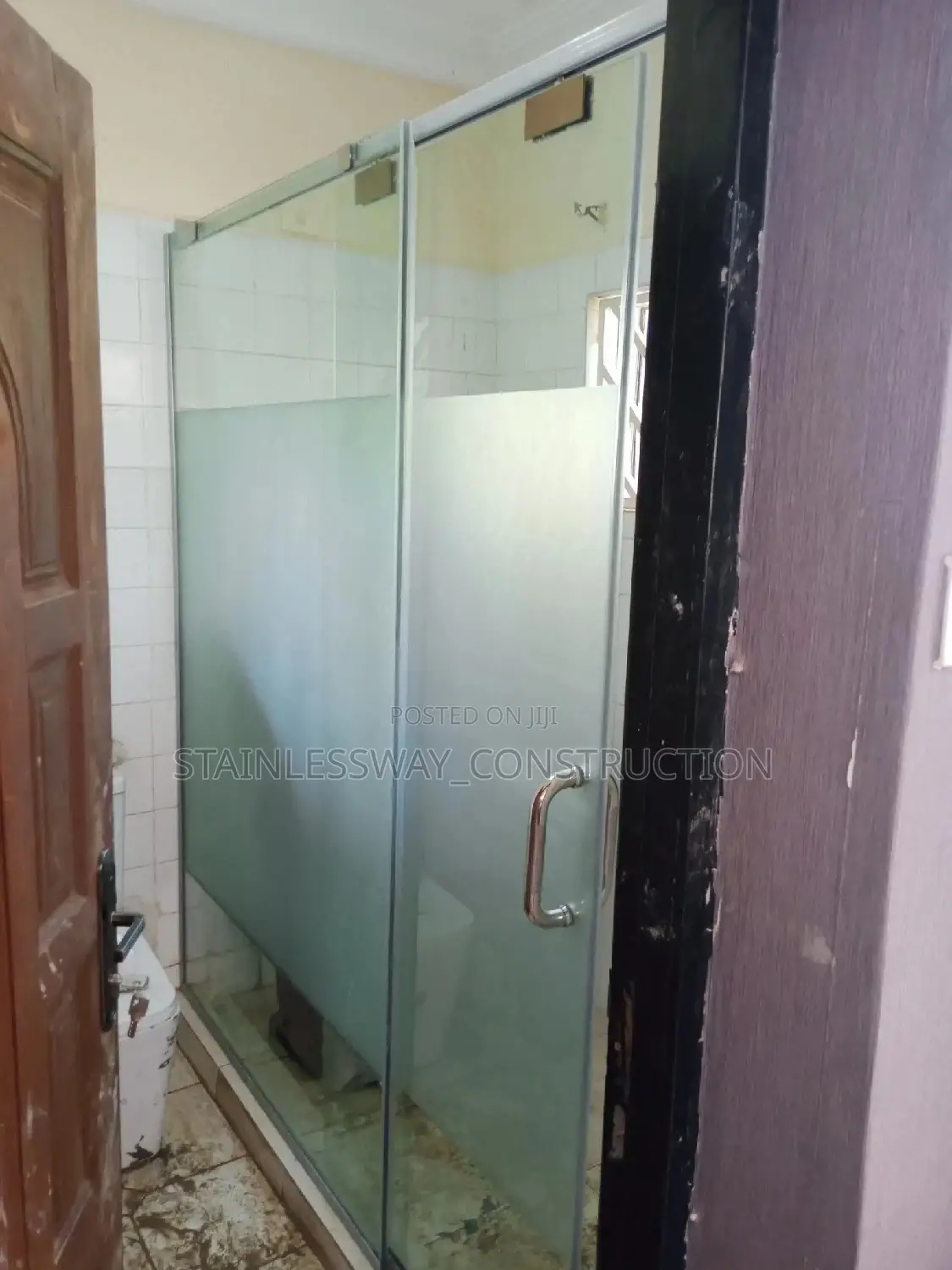 Shower Cubicle at Gudu