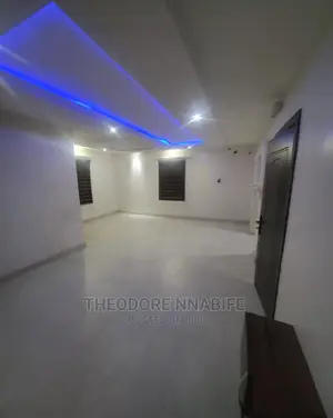 4bdrm Duplex in Off College Road for sale
