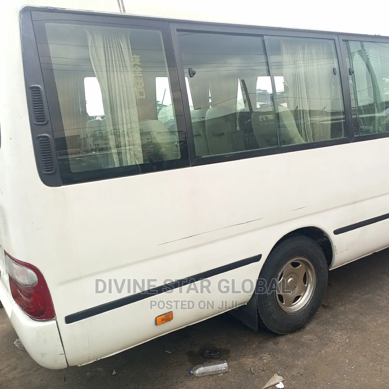 Toyota Coaster 2012 Gold