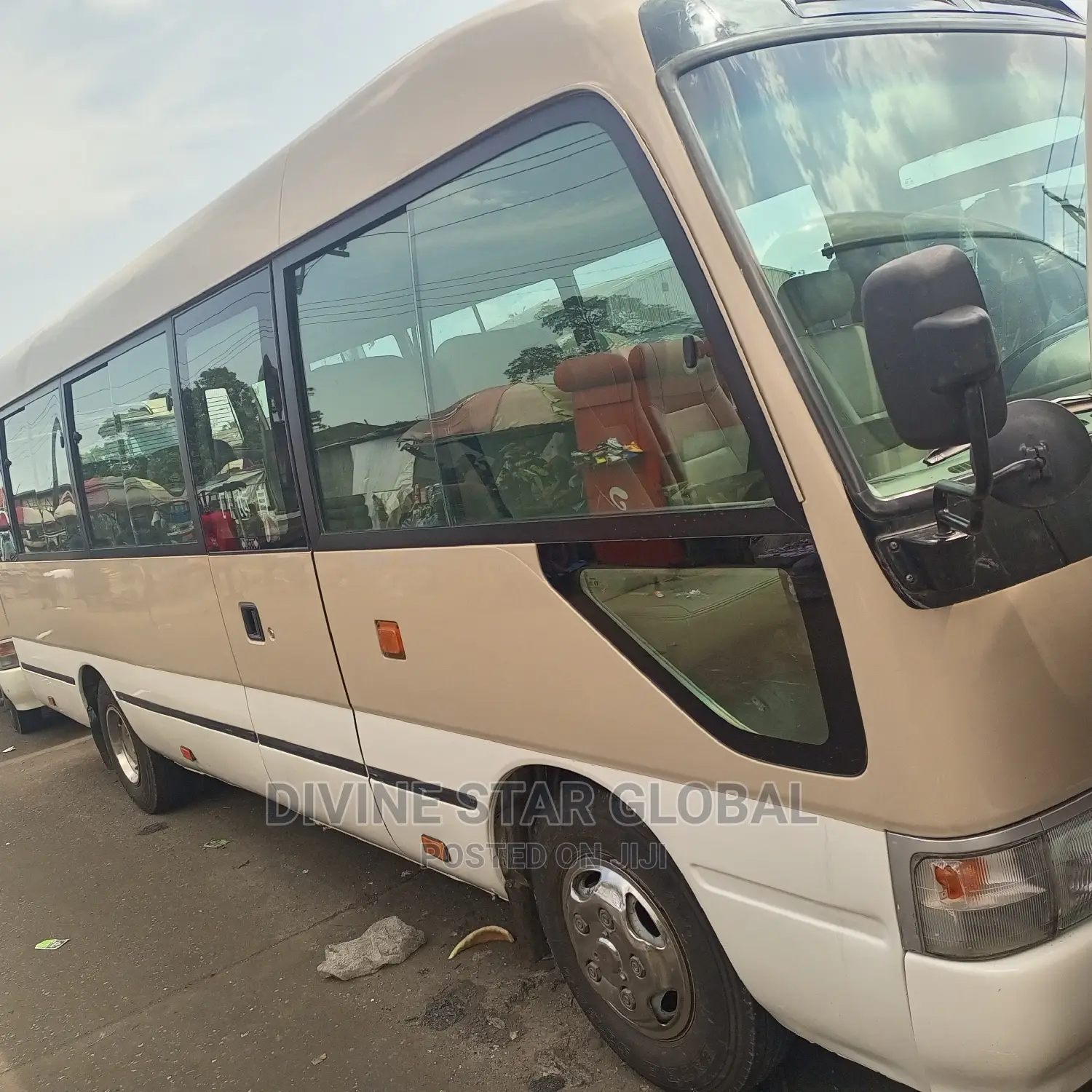 Toyota Coaster 2010 Gold