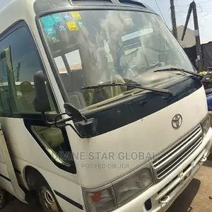 Toyota Coaster 2010 Gold