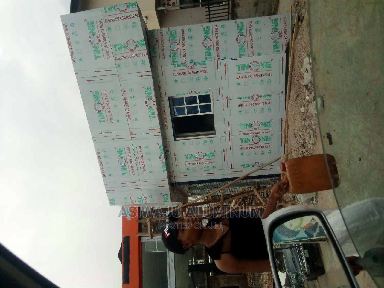 Aluko Board.Wall Cliding