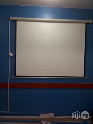 Projection Screens