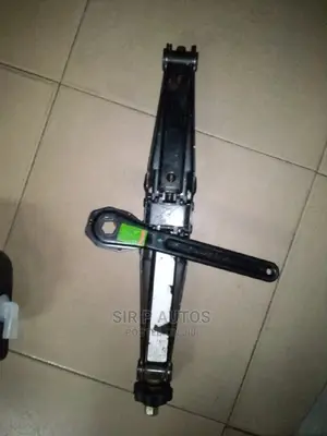 Mercedes Benz Jack Are Available