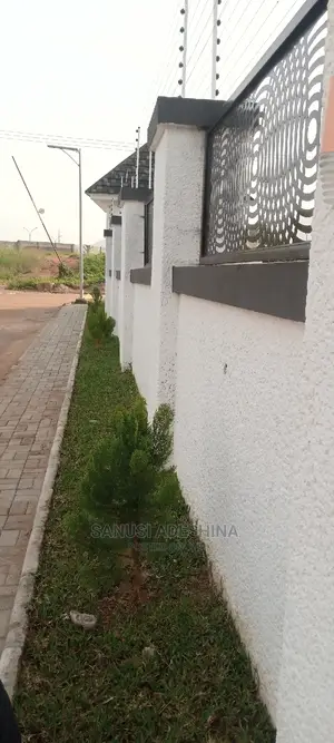 5bdrm Maisonette in Efab Metropolitan, Gwarinpa for Sale