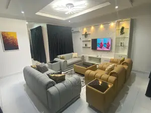 Enthralling Fascinating 4-Bedroom Duplex