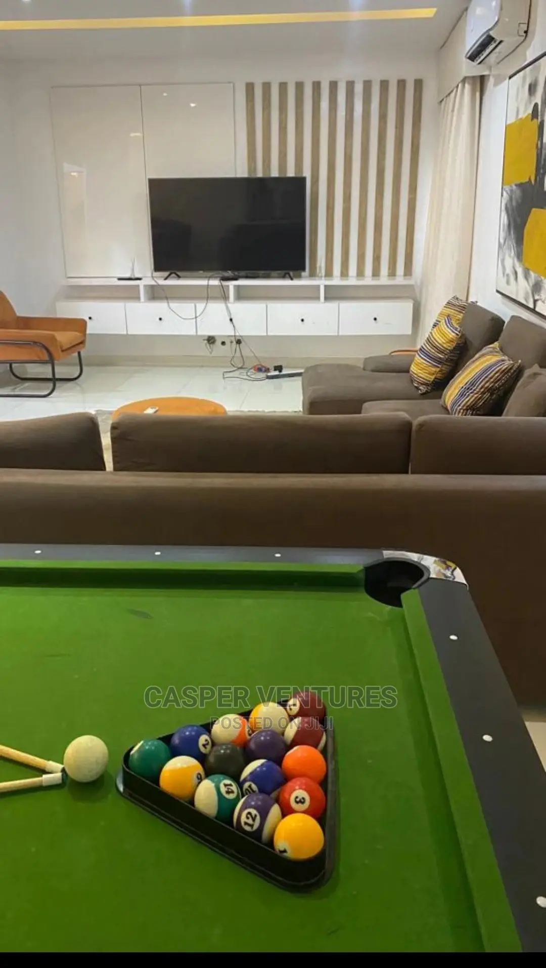Bewitching 4-Bedroom Duplex With Pool