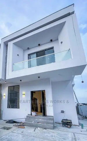 Tempered Frameless Glass Balcony Railings ( Transparent)
