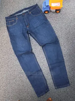 Stretches/Skinny Pakistan Stock Jeans