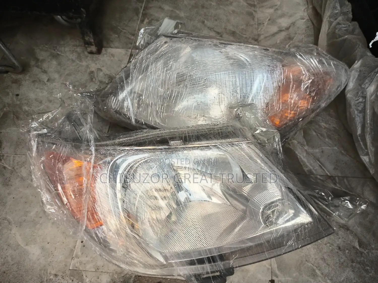 Set Headlamp Hilux 2007
