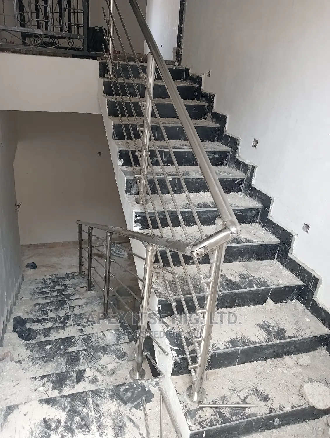 Handrails Lokogoma