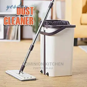 Rotatable Flat Scratch Mop With Squeeze Bucket