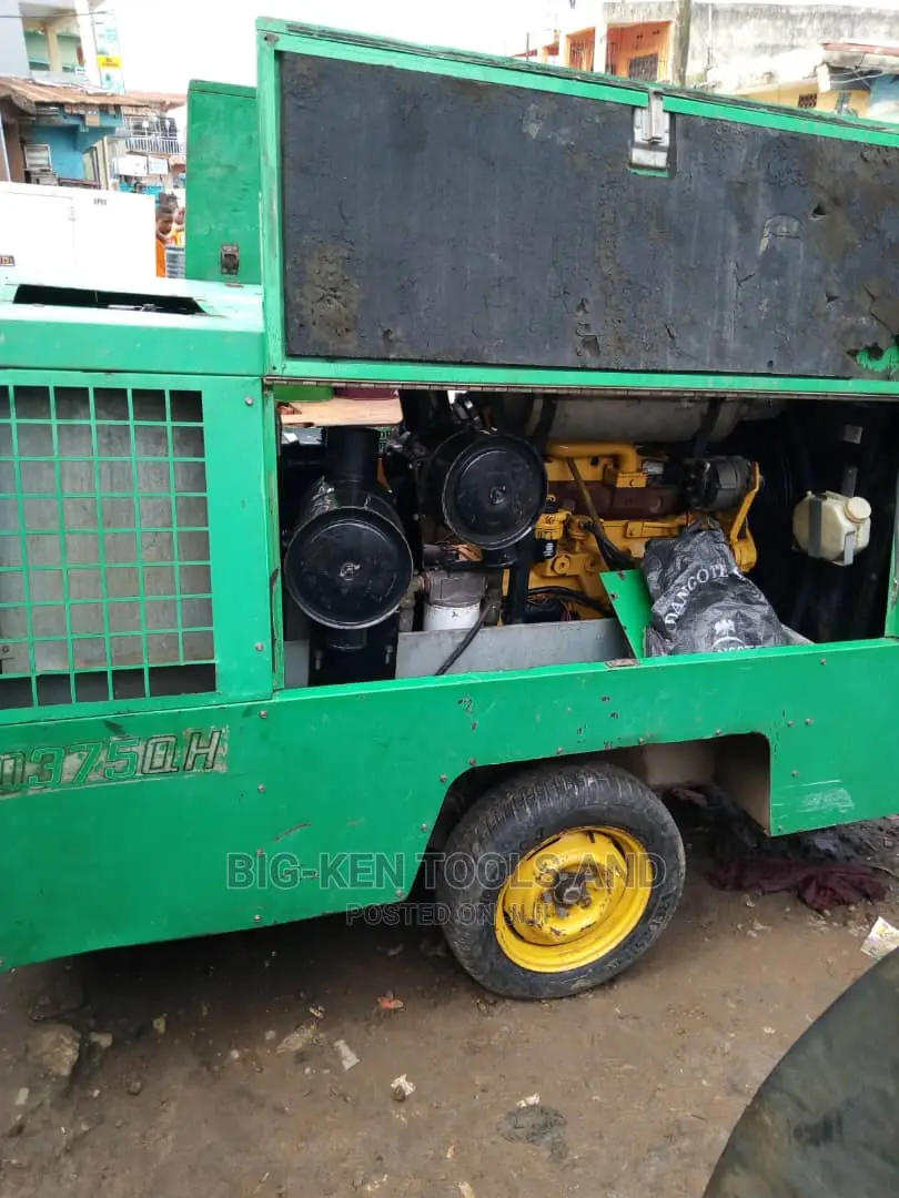 Mobile Air Compressor 4cylinder