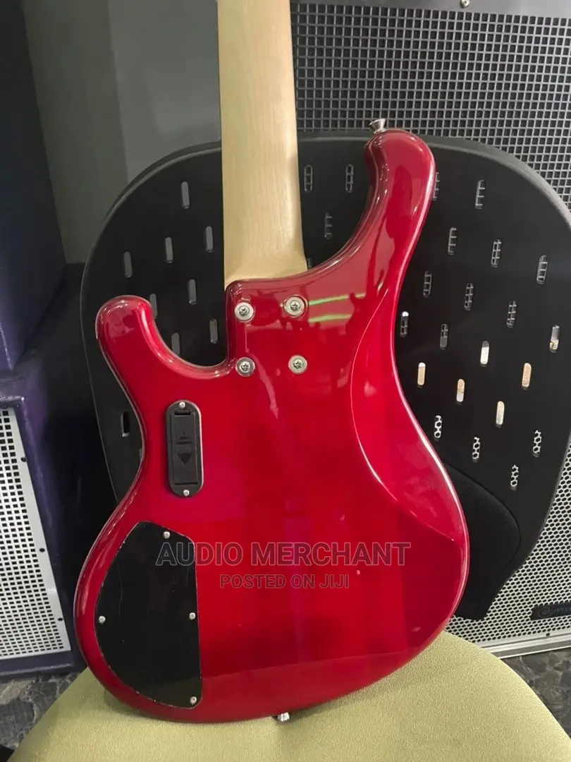 Mackie Active Bass Guitar