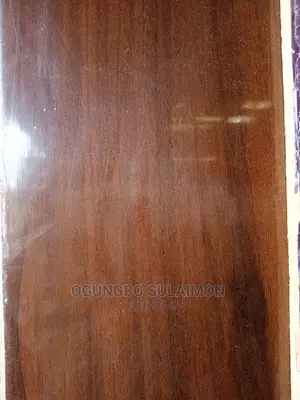 HDF Brown Mazonia High Gloss