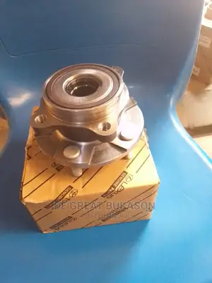 Front Wheel Hub Toyota RAV4 2008-2014