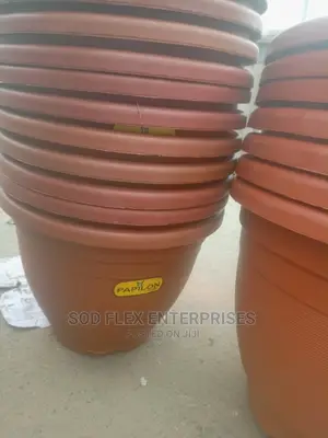 Medium Flower Pot